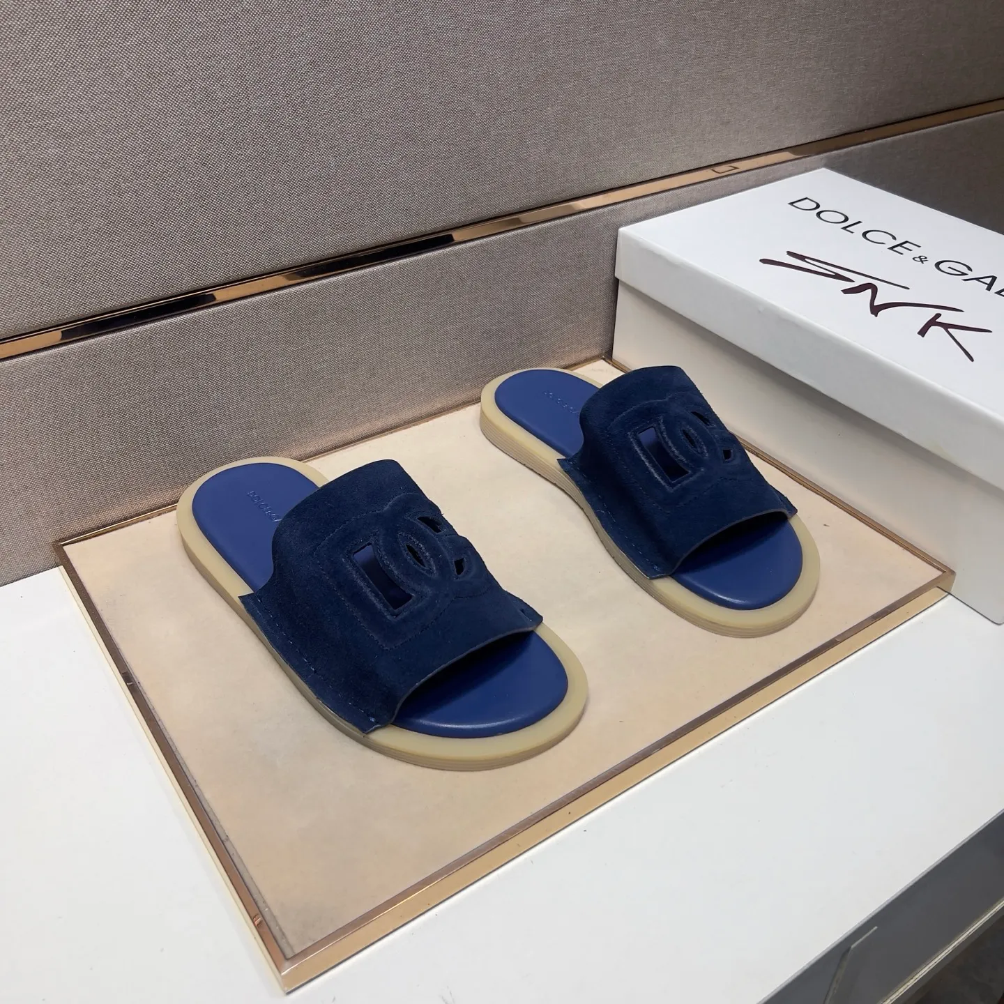 Men's men's shoes 💰pp340【DG～】Men's casual slippers 2025z cabinet sales simultaneously 🔶Size: 38-44#️⃣ 🔷5 colors🔜The upper is made of multi-material splicing➕Genuine leather lining, comfortable and breathable, sole: original comfortable, wear-resistant and non-slip outsole, ⚠️Real 📱Photographed🎬The real thing is better📢📢📢